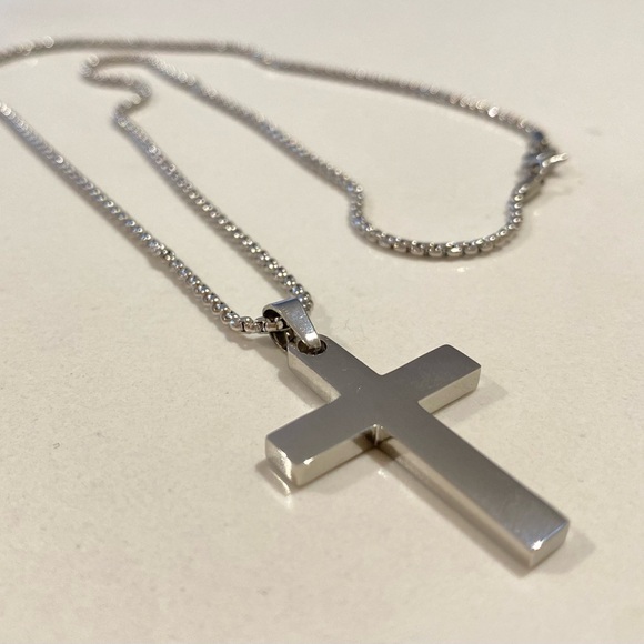 Necklace Cross Pendant-NEW-Silver Plated Men/Women/Unisex - Picture 5 of 5